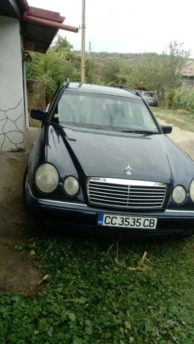 Mercedes-Benz E 290 TD Elegance, снимка 2