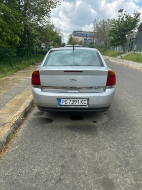     Opel Vectra 2.2D