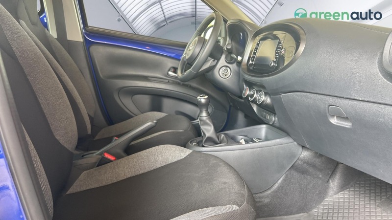 Toyota Aygo 1.0 X Play, снимка 10 - Автомобили и джипове - 46397119