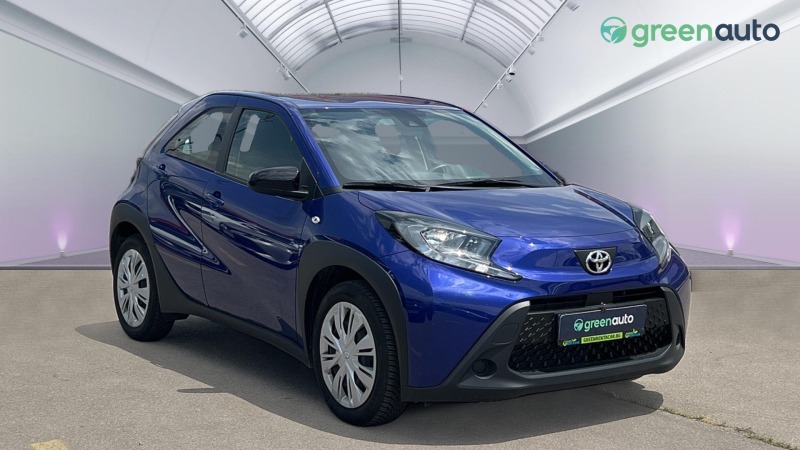 Toyota Aygo 1.0 X Play, снимка 3 - Автомобили и джипове - 46397119