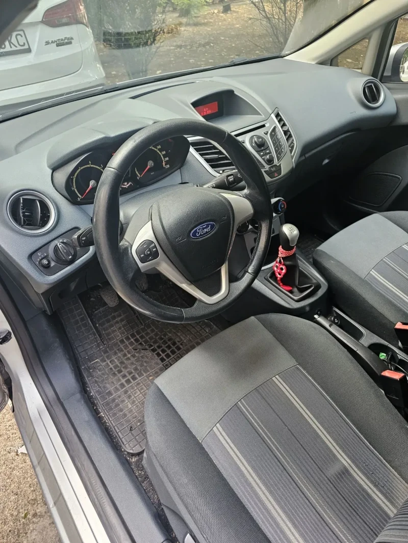 Ford Fiesta LPG, снимка 5 - Автомобили и джипове - 46970208