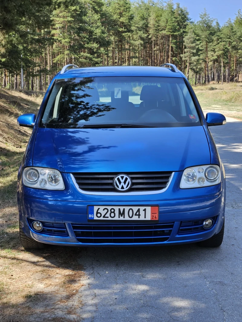 VW Touran, снимка 3 - Автомобили и джипове - 47088236