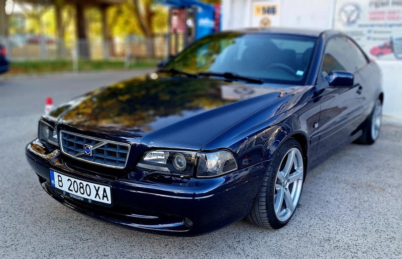 Volvo C70 Т5 GT, снимка 3 - Автомобили и джипове - 47559459