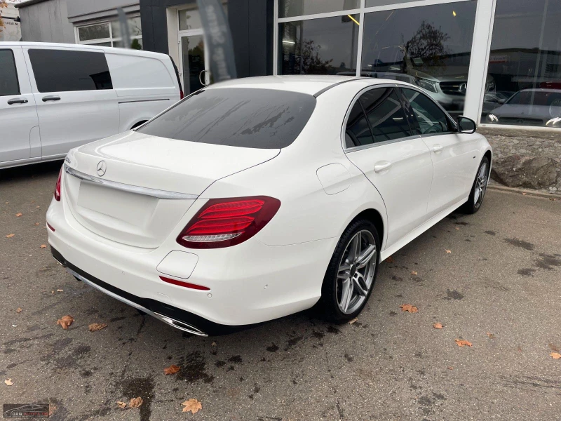 Mercedes-Benz E 350 e-AMG/211HP/CAM/CARPLAY/LED/AMBIENT/563b, снимка 4 - Автомобили и джипове - 48233828