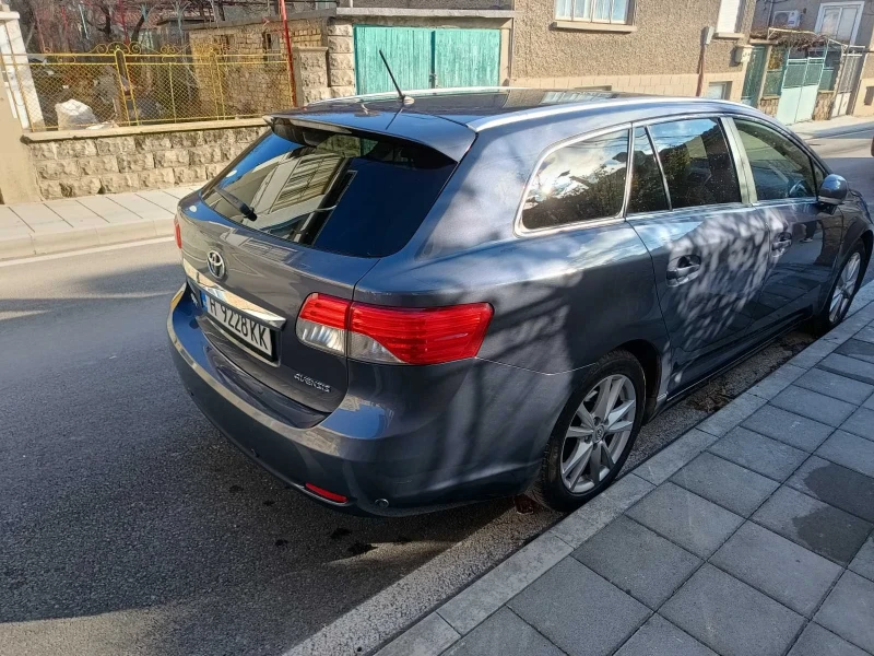 Toyota Avensis 2, 2 d4d, снимка 4 - Автомобили и джипове - 48365622