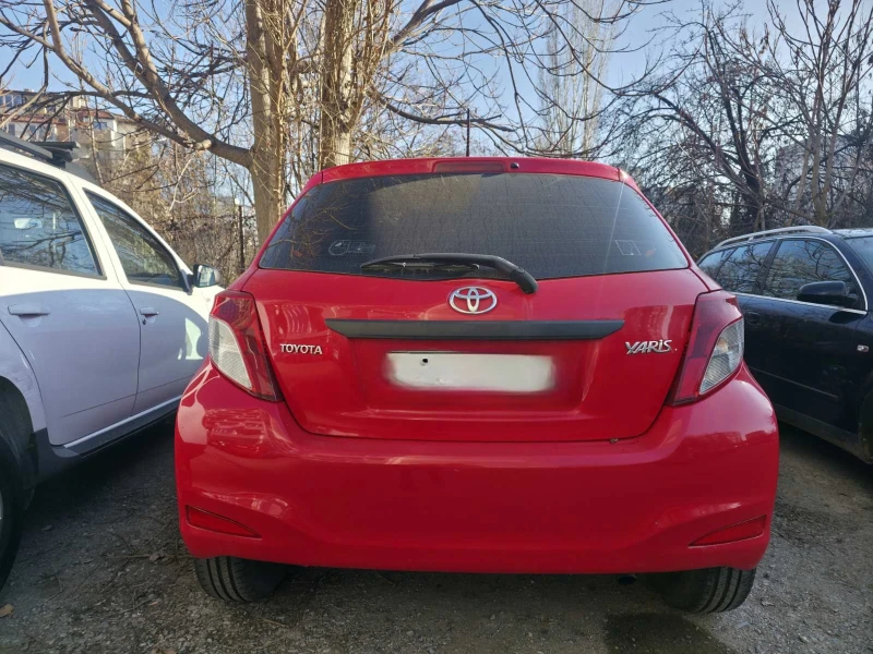 Toyota Yaris 1.3, снимка 2 - Автомобили и джипове - 52805602