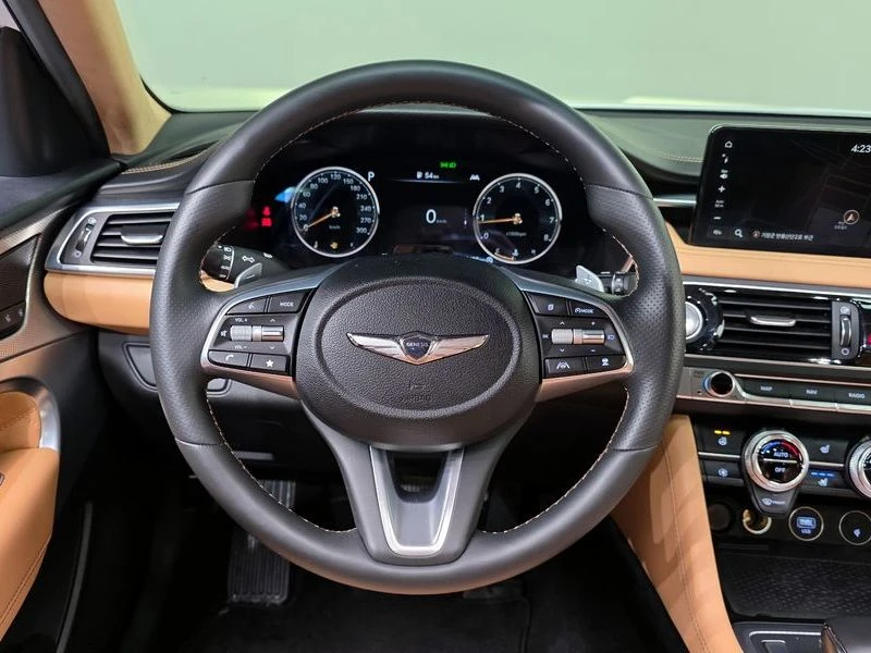 Genesis G70 2.0 Automatic, снимка 11 - Автомобили и джипове - 55598154