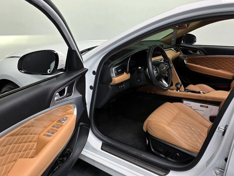 Genesis G70 2.0 Automatic, снимка 6 - Автомобили и джипове - 55598154