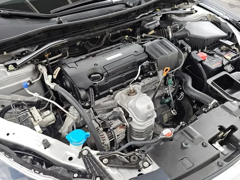 Honda Accord 2.4 9Th Generation, снимка 11 - Автомобили и джипове - 55841685