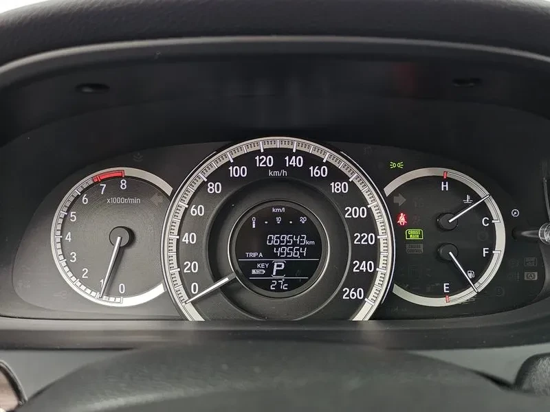 Honda Accord 2.4 9Th Generation, снимка 16 - Автомобили и джипове - 55841685