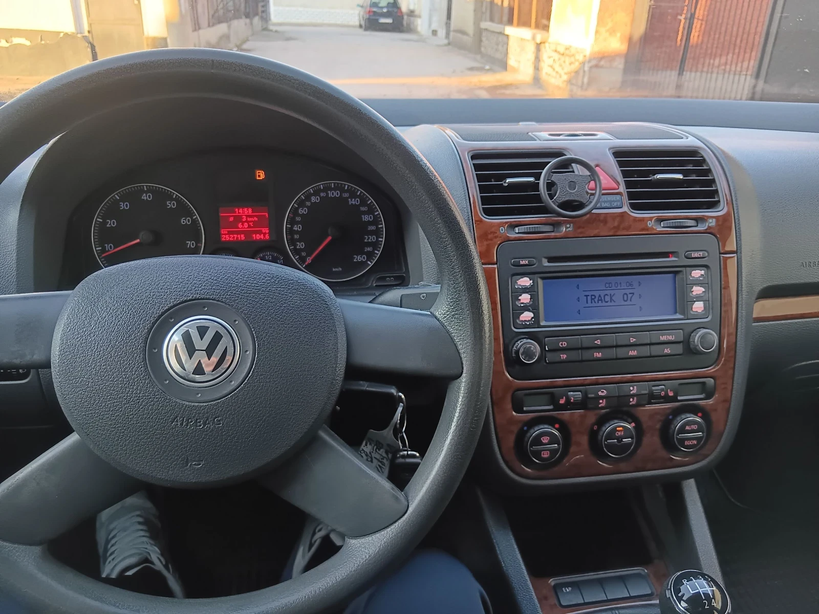 VW Golf 1.6 бензин 102кс става за Газ - изображение 9