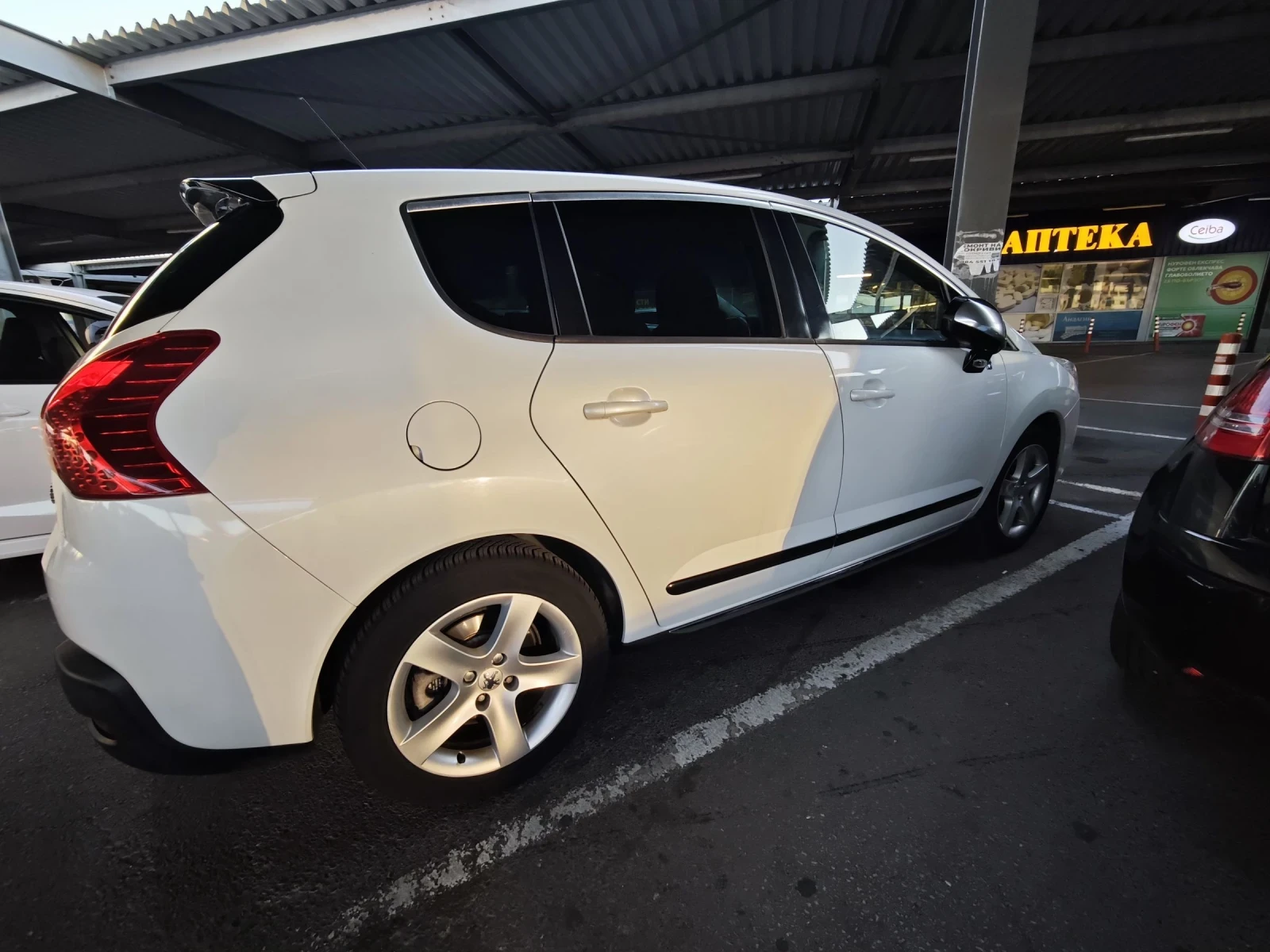 Peugeot 3008 Hybrid4 | Mobile.bg   14