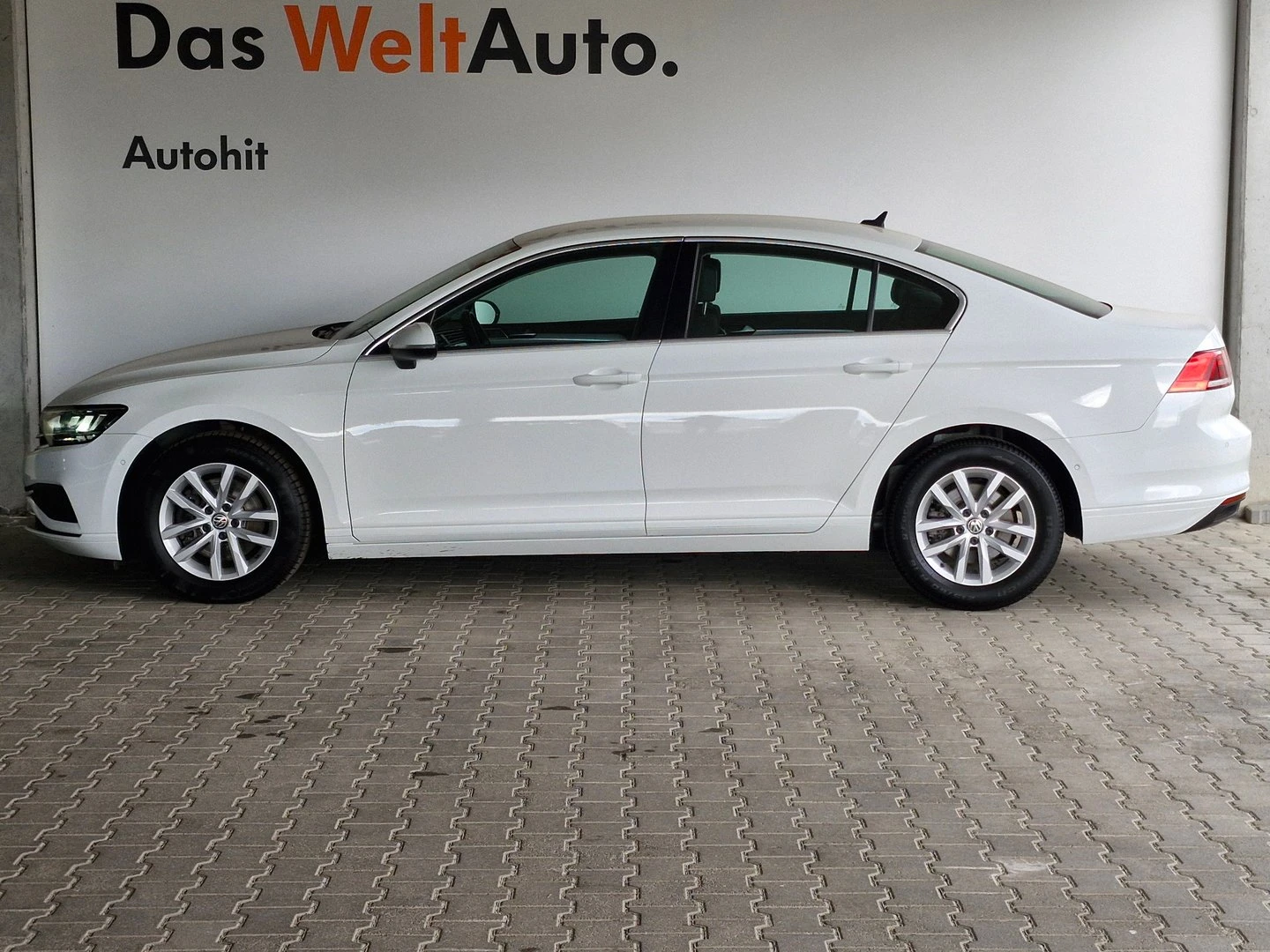 VW Passat Business 2.0 TDI SCR DSG - изображение 3