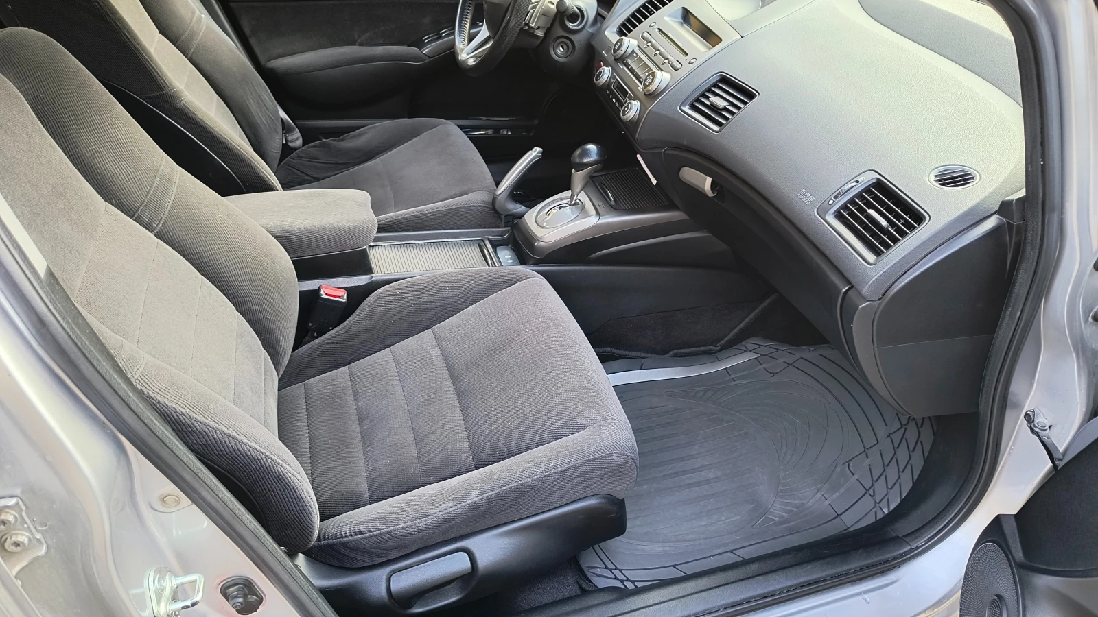 Honda Civic i-VTEC - изображение 10
