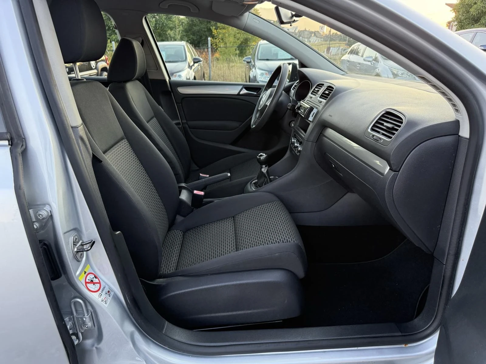VW Golf 2.0 TDI (110��) 2009�. 197000 ��. JVC/Bluetooth  | Mobile.bg � ����������� 12