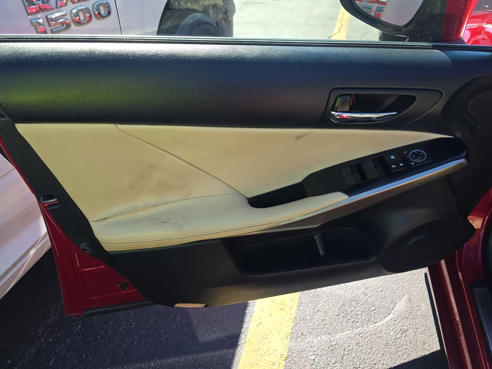 Lexus IS 250 2.5L V6 CAM БЕЖОВ САЛОН PANO AMBIENT CRUISE RWD - изображение 5