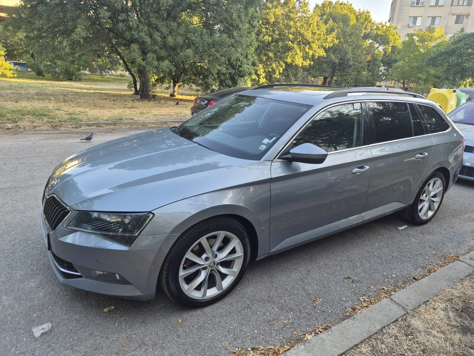 Skoda Superb 2.0 - изображение 2
