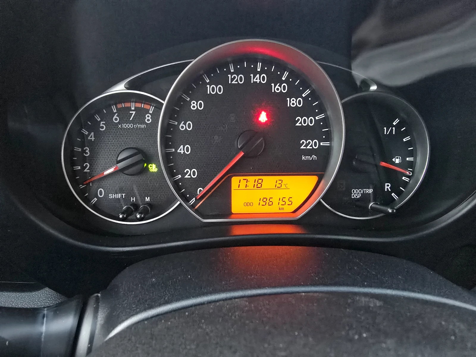 Toyota Verso S 1.33i ШВЕЙЦАРИЯ , снимка 15 - Автомобили и джипове - 53801892