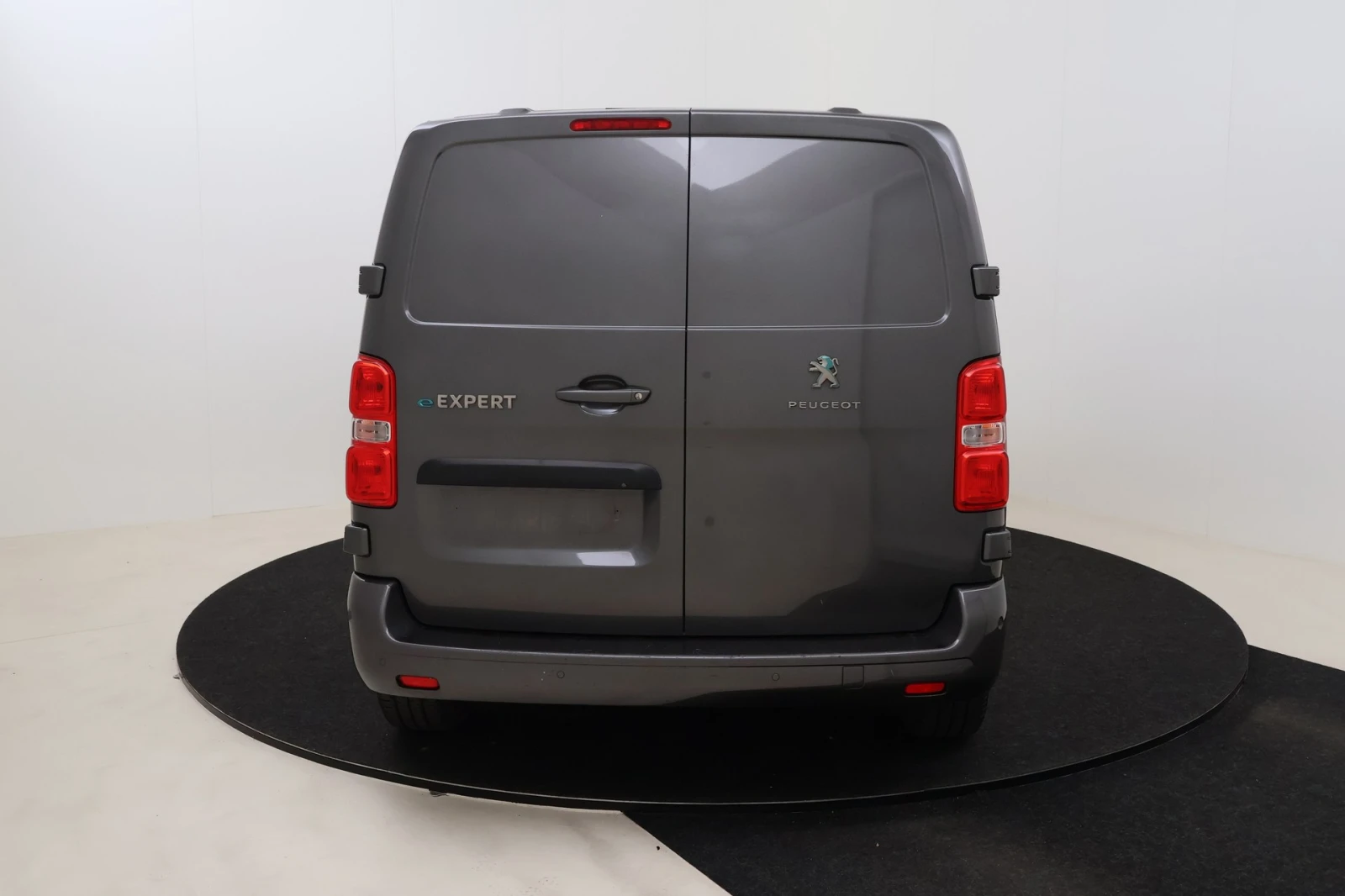 Peugeot Expert e-Expert Combi Long 75 kWh  | Mobile.bg � ����������� 8