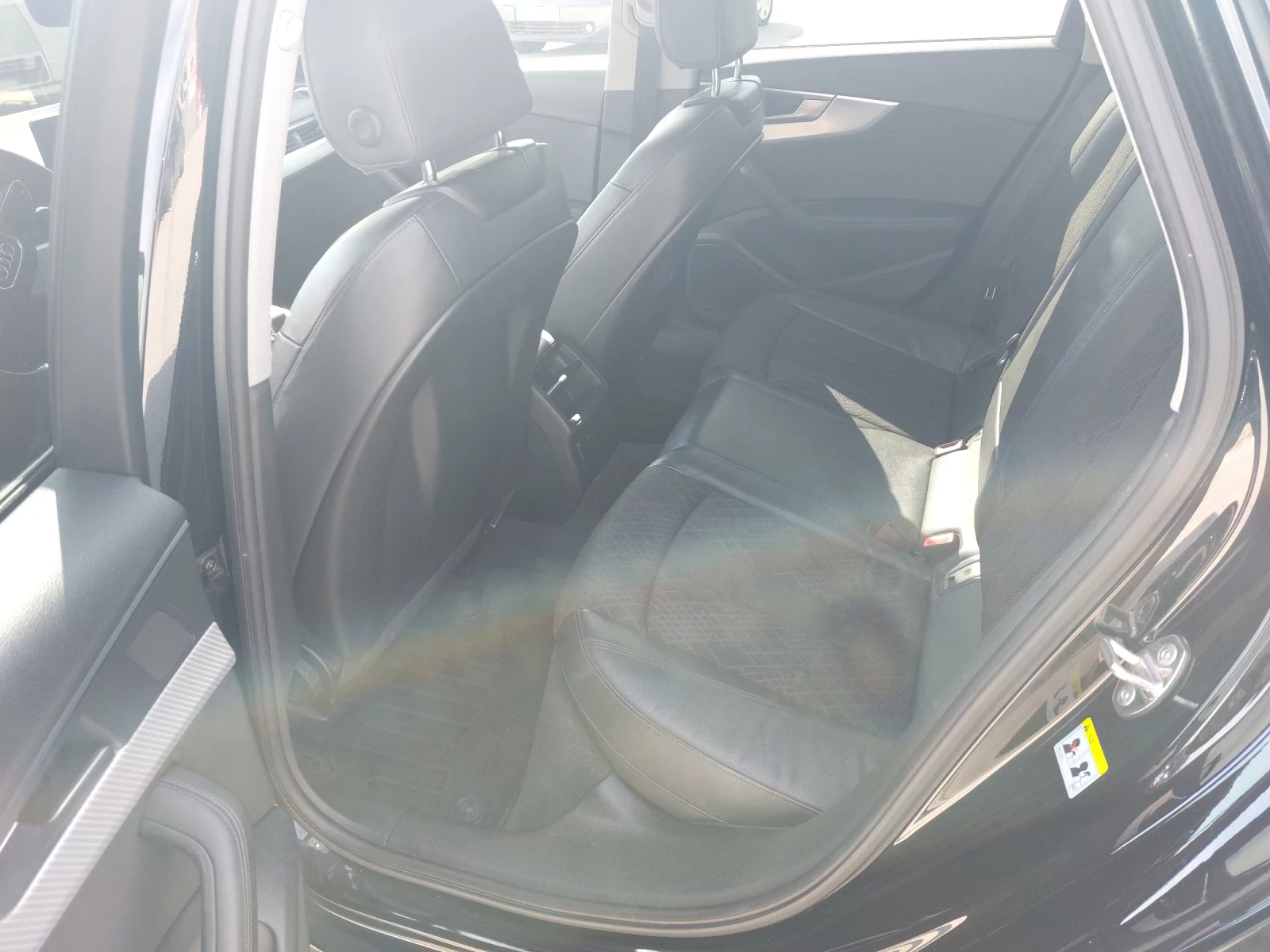 Audi A4 Комби, снимка 14 - Автомобили и джипове - 54356290