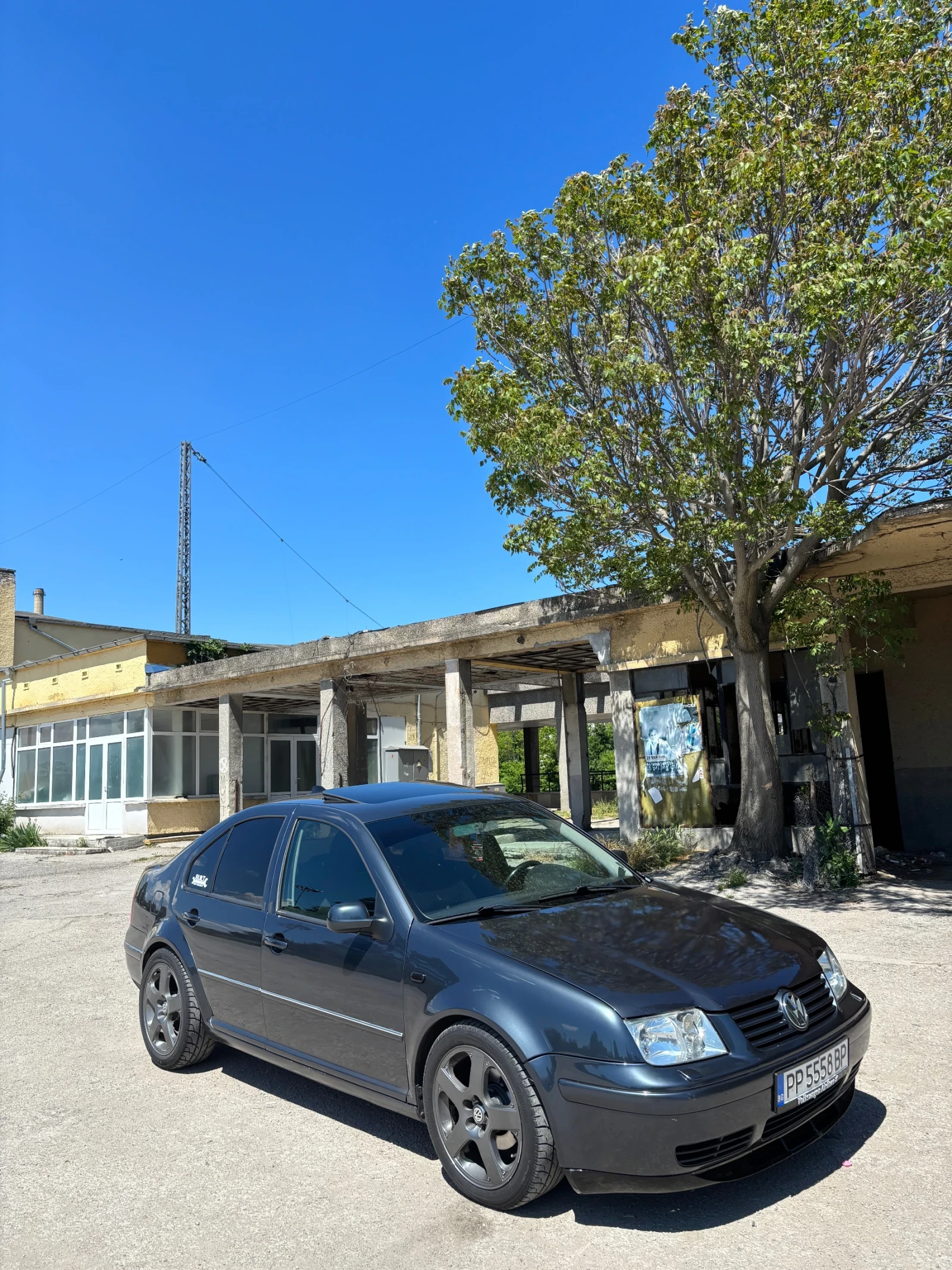VW Bora, снимка 6 - Автомобили и джипове - 54572230