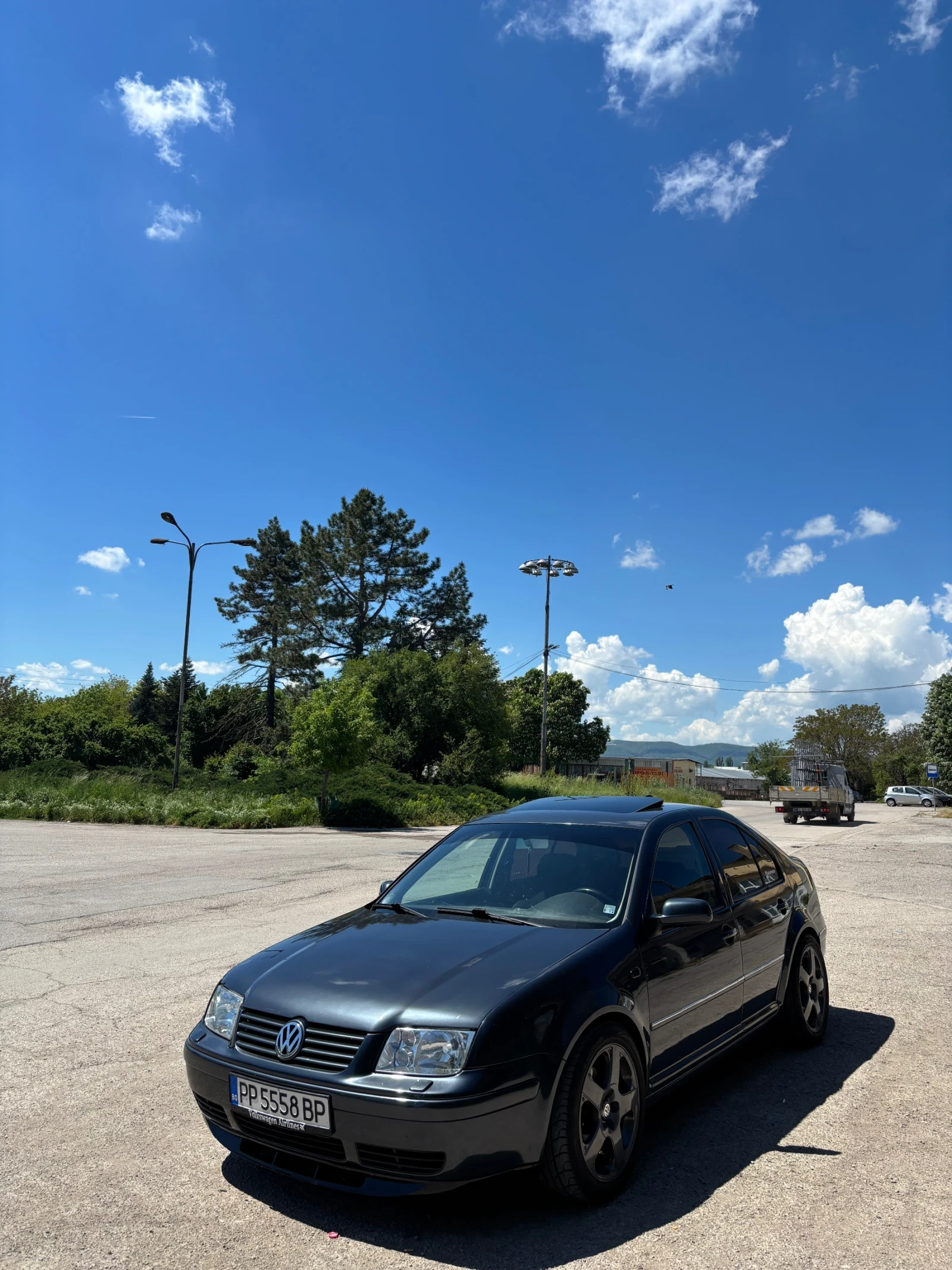 VW Bora, снимка 2 - Автомобили и джипове - 54572230
