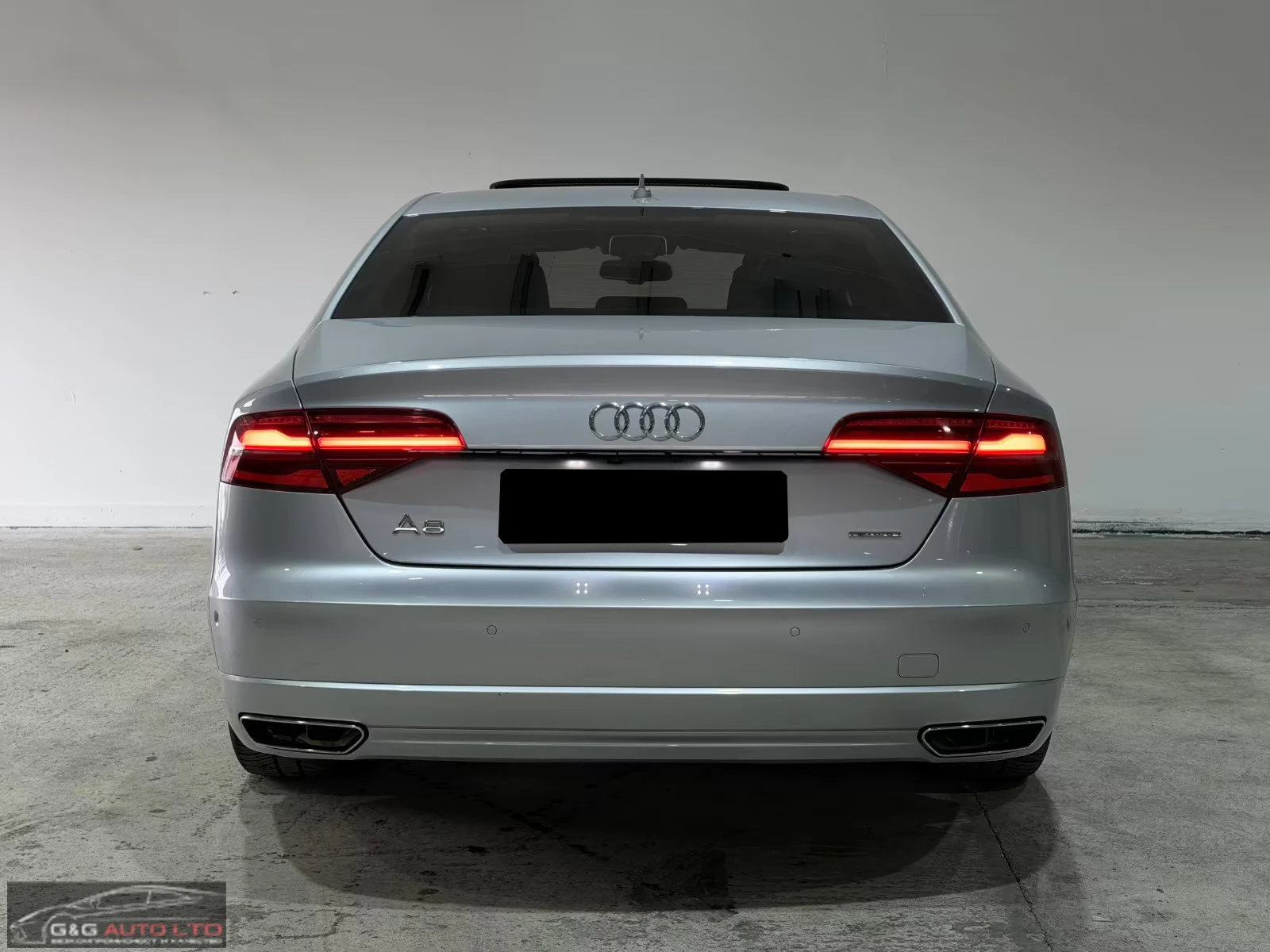 Audi A8 3.0TDI/262HP/MASSAGE/BOSE/MATRIX/AHK/MEMO/HUD/351q, снимка 5 - Автомобили и джипове - 54701923