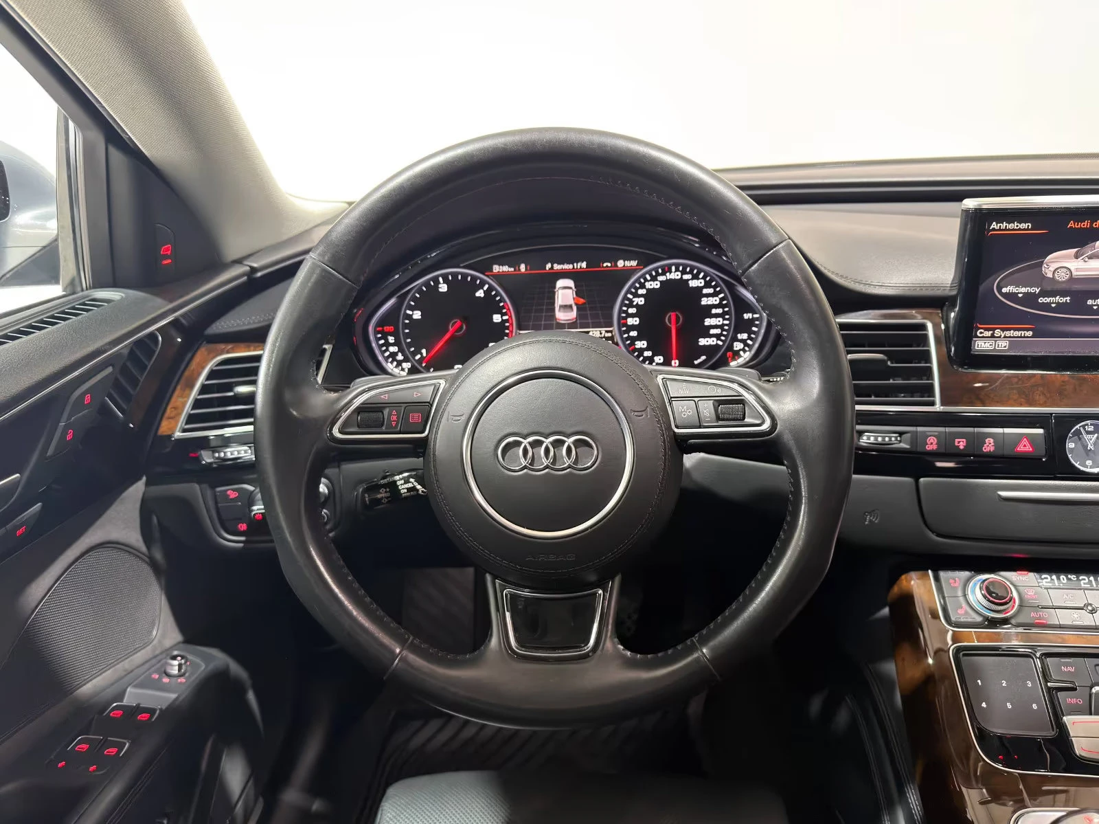 Audi A8 3.0TDI/262HP/MASSAGE/BOSE/MATRIX/AHK/MEMO/HUD/351q, снимка 9 - Автомобили и джипове - 54701923