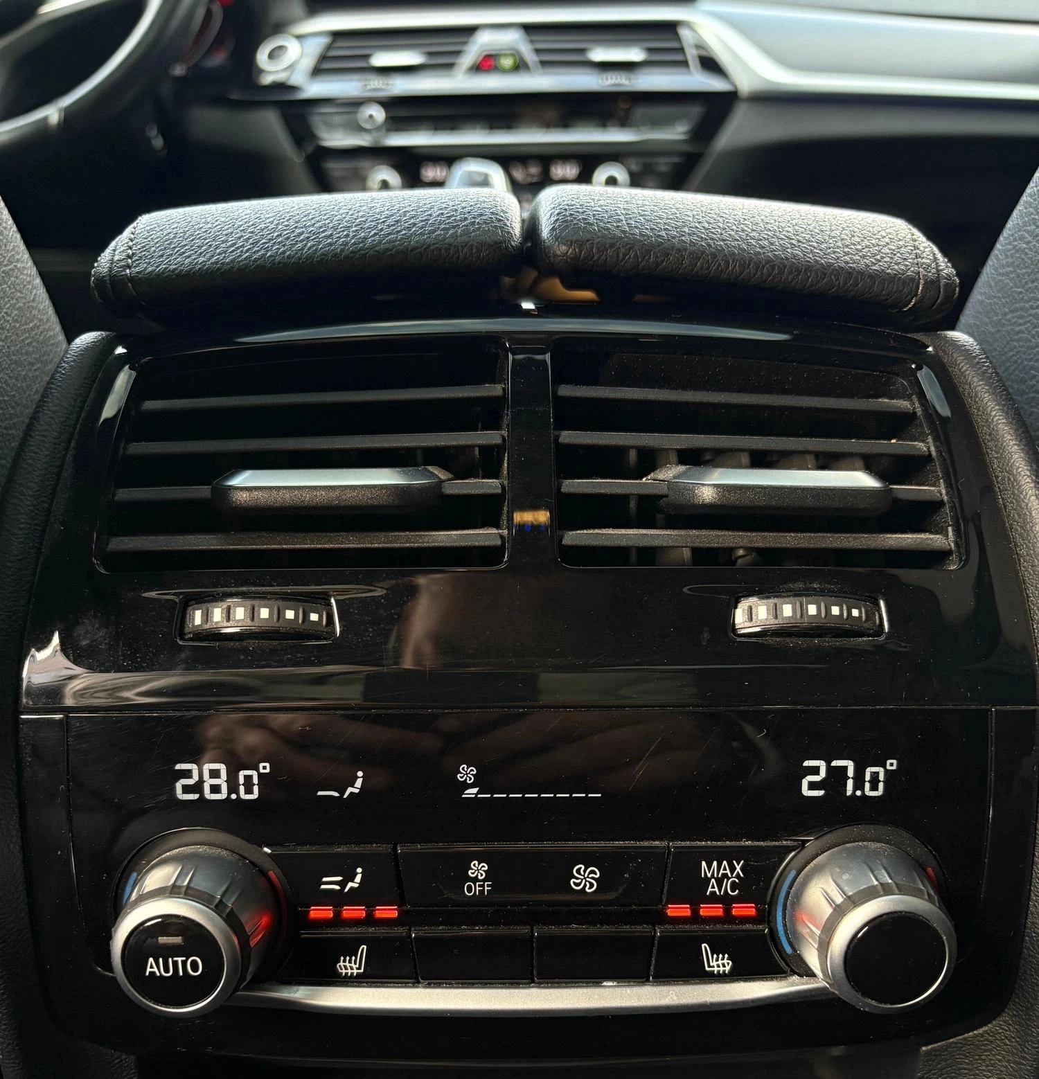 BMW 530 M-Sport LCI, снимка 11 - Автомобили и джипове - 54863797
