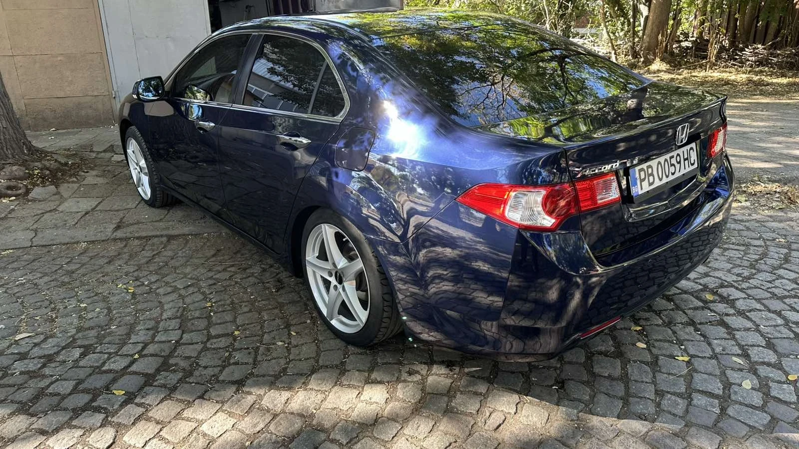 Honda Accord Executive 2.0i, снимка 9 - Автомобили и джипове - 55000606
