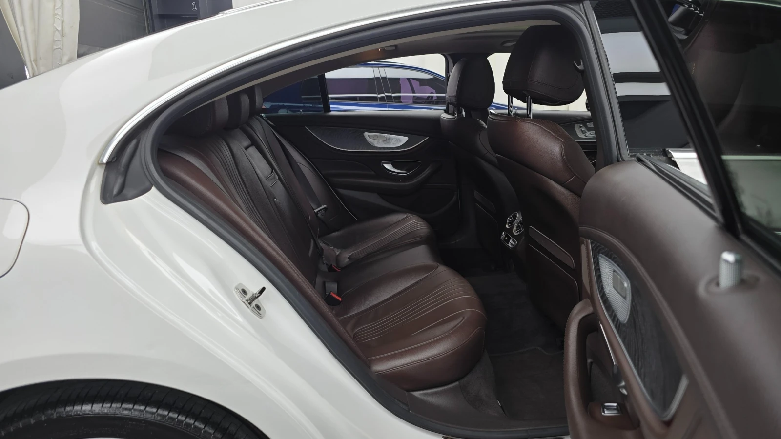 Mercedes-Benz CLS 400 3.0 4MATIC, FULL, снимка 10 - Автомобили и джипове - 55190489