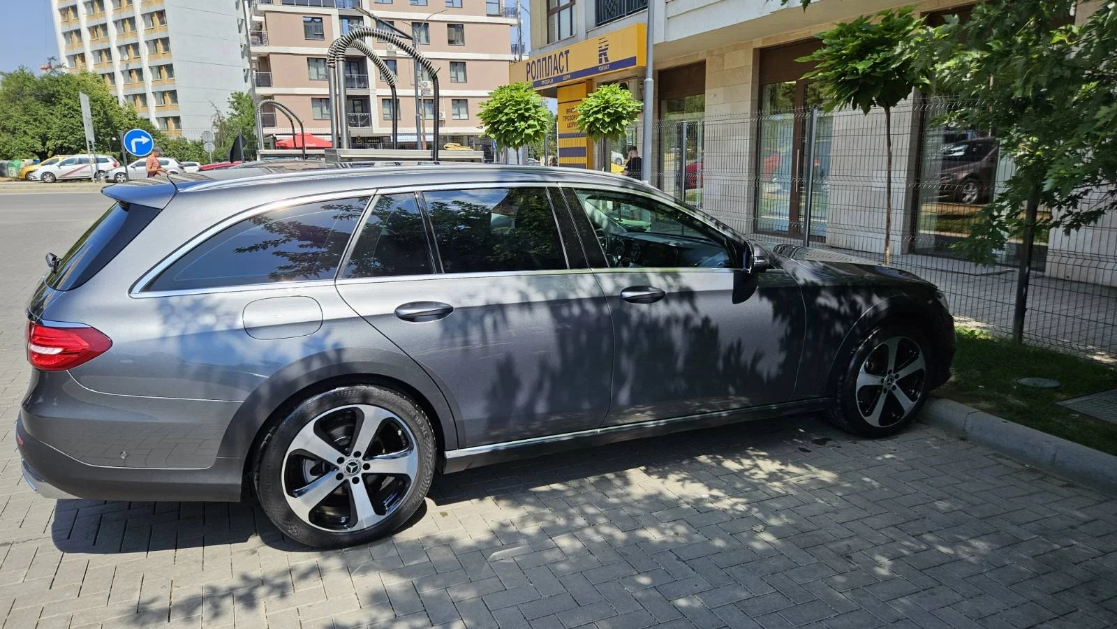Mercedes-Benz E 220 All- Terrain, снимка 8 - Автомобили и джипове - 55242451