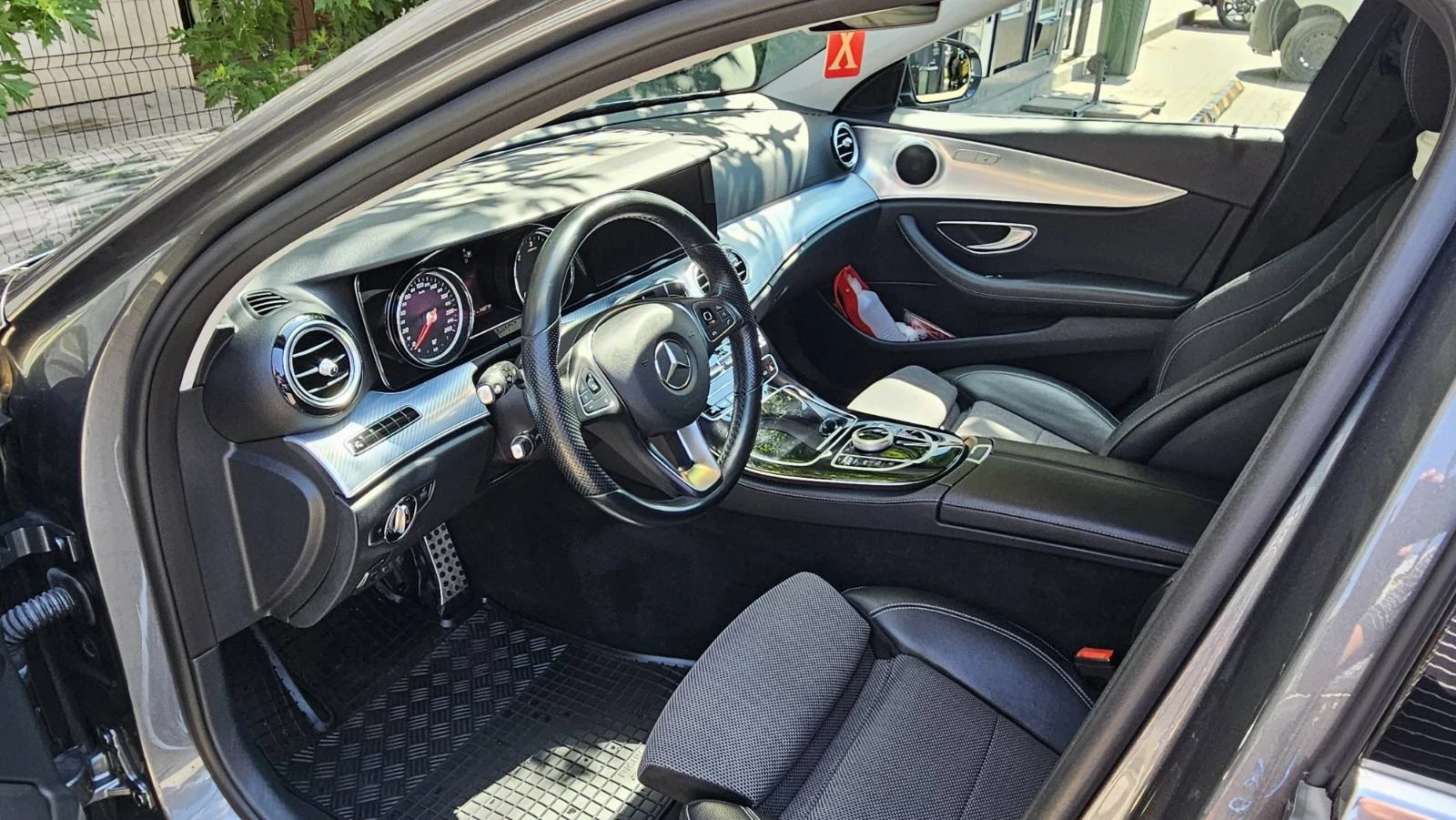 Mercedes-Benz E 220 All- Terrain, снимка 9 - Автомобили и джипове - 55242451