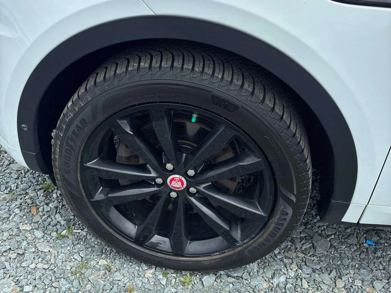 Jaguar E-pace SE R-DYNAMIC| PANO| ПОДГРЕВИ| KEYLESS| , снимка 7 - Автомобили и джипове - 55259887