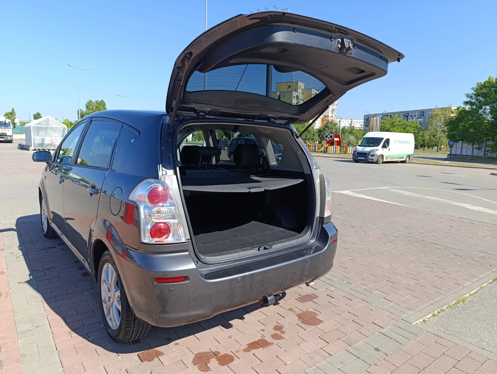 Toyota Corolla verso, снимка 4 - Автомобили и джипове - 55484508