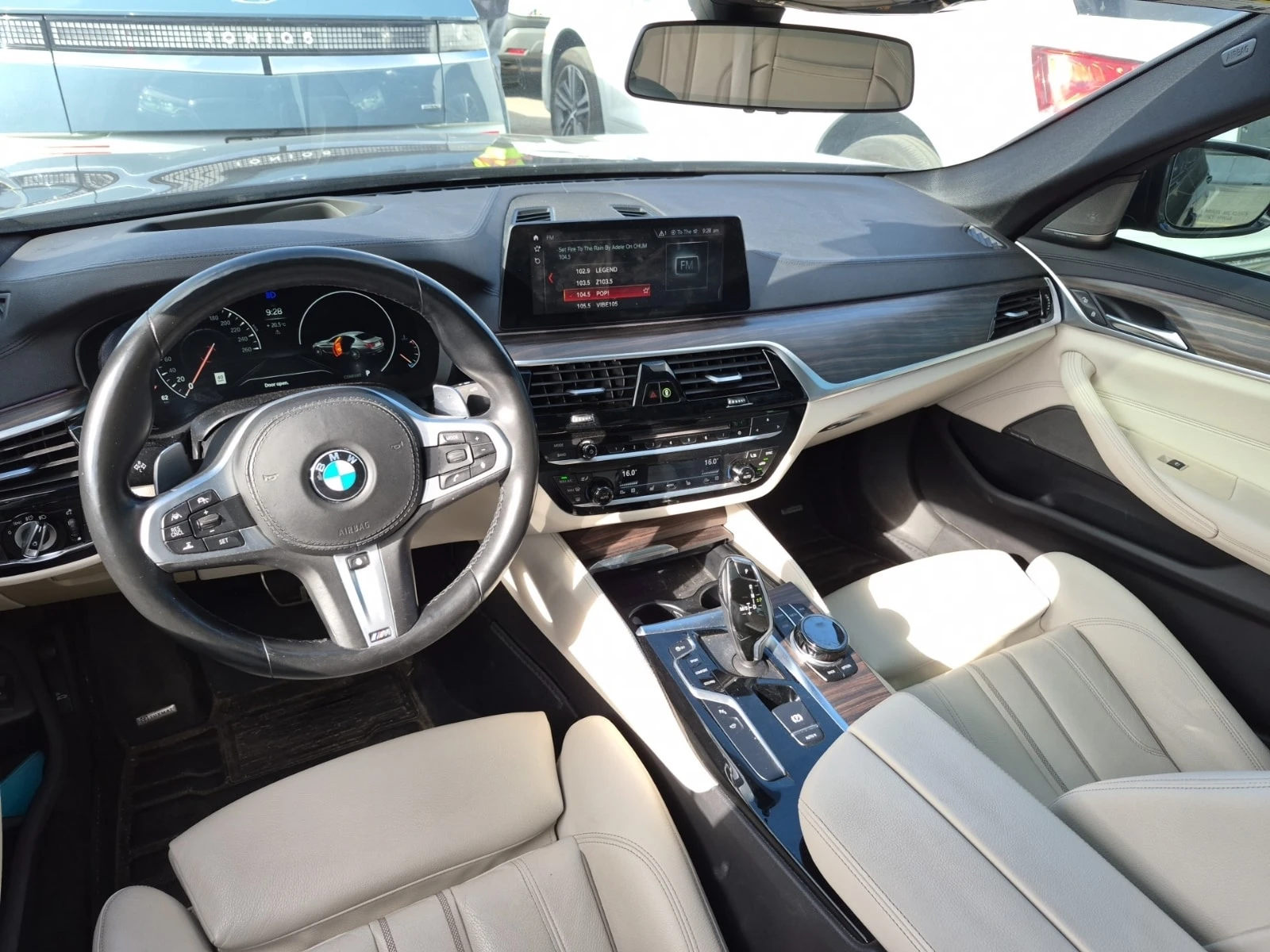 BMW 540 * XDRIVE * CARFAX * M PACK * HARMAN * HEAD UP * , снимка 10 - Автомобили и джипове - 55806812