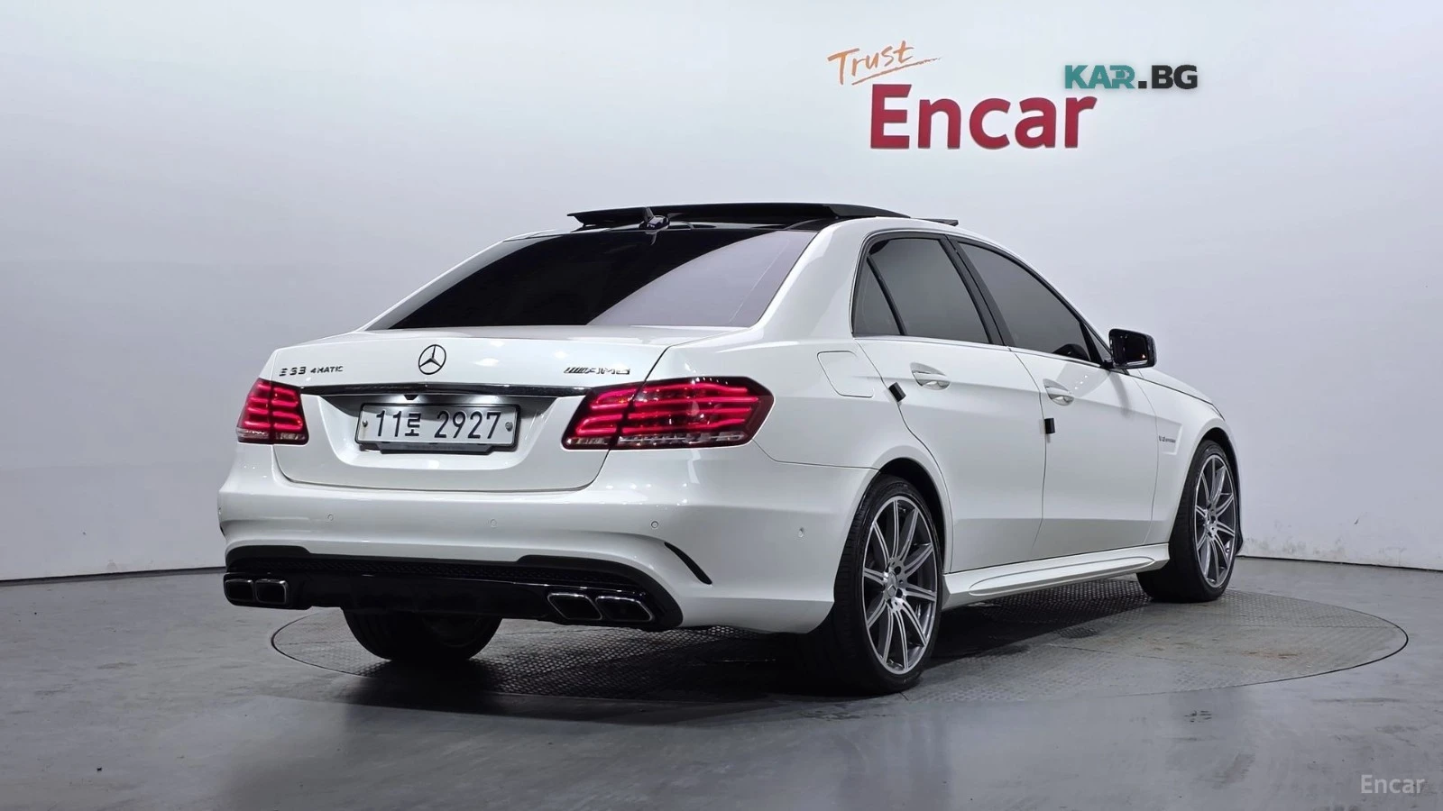 Mercedes-Benz E 63 AMG 4MATIC* КОЖА* ПОДГРЕВ* ОБДУХВ* HARMAN* PANO* , снимка 2 - Автомобили и джипове - 55891524