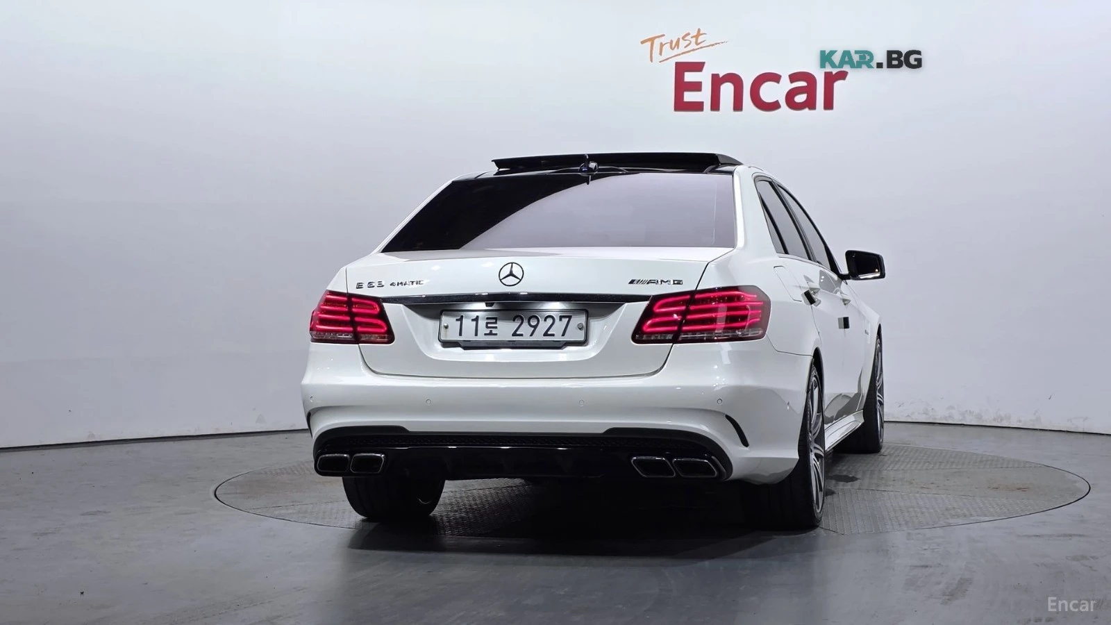 Mercedes-Benz E 63 AMG 4MATIC* КОЖА* ПОДГРЕВ* ОБДУХВ* HARMAN* PANO* , снимка 4 - Автомобили и джипове - 55891524