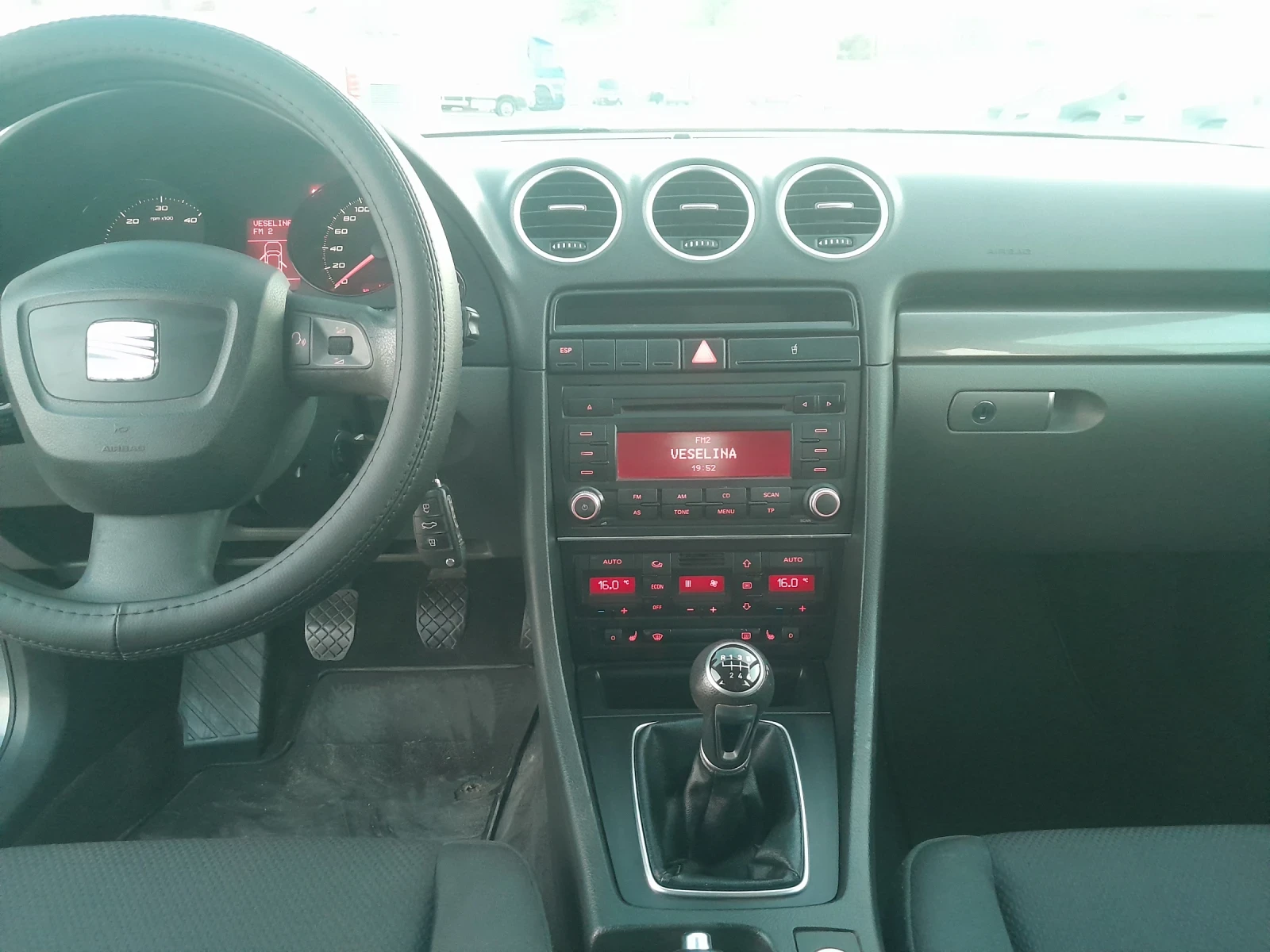 Seat Exeo 2.0 TDI 120 PS, снимка 11 - Автомобили и джипове - 55944568