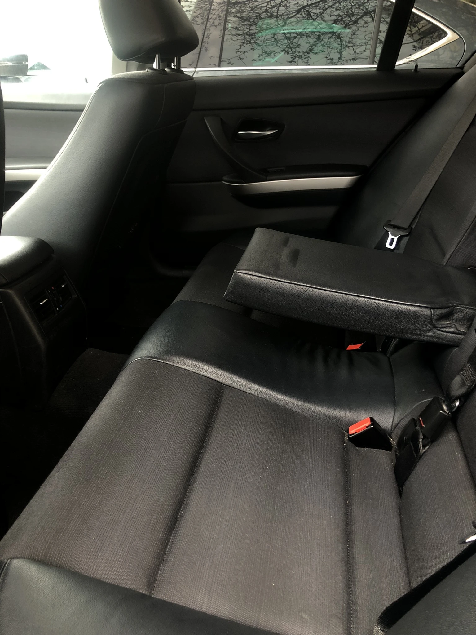BMW 320, снимка 11 - Автомобили и джипове - 56120332