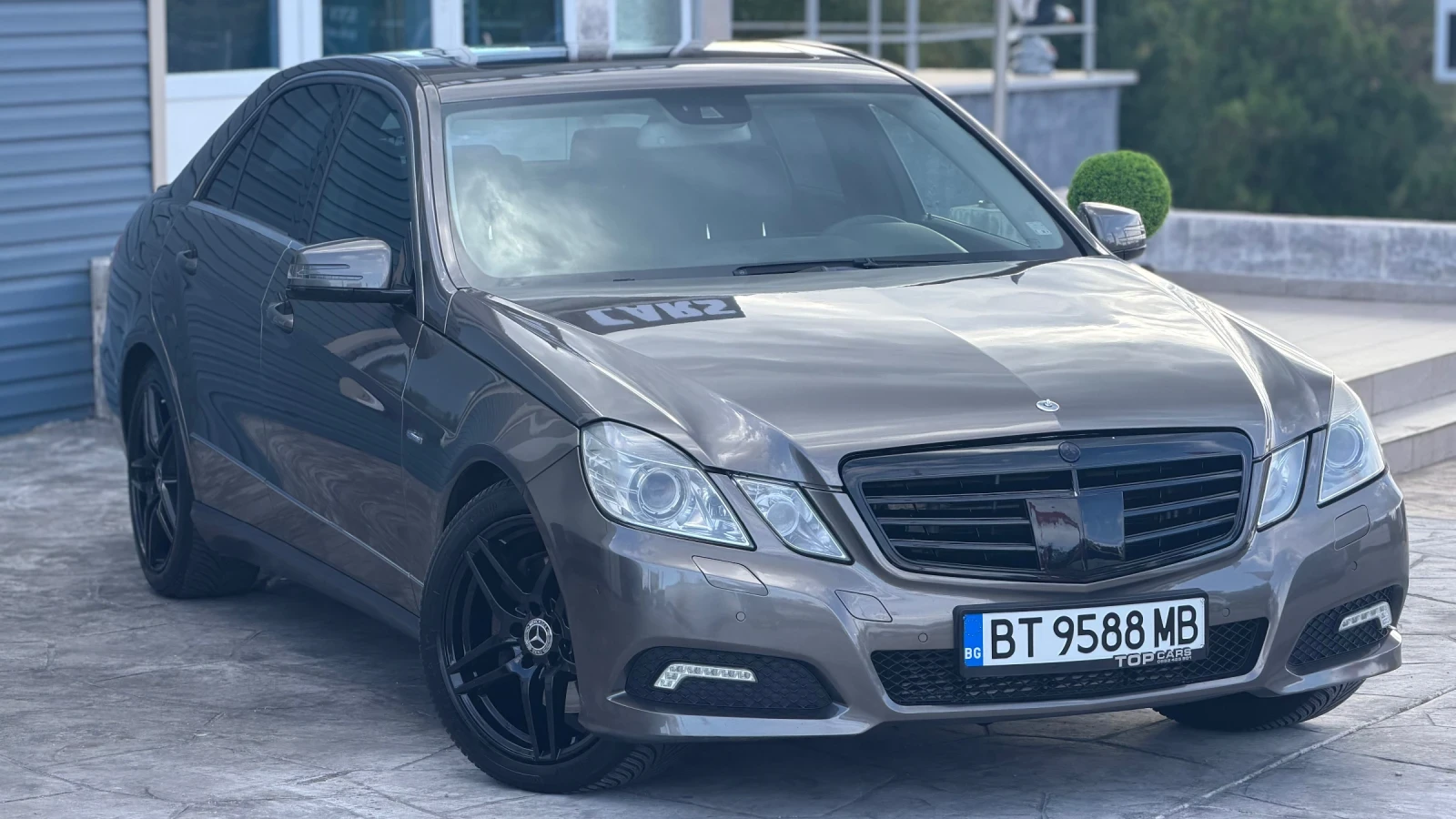 Mercedes-Benz E 350, снимка 3 - Автомобили и джипове - 56200402