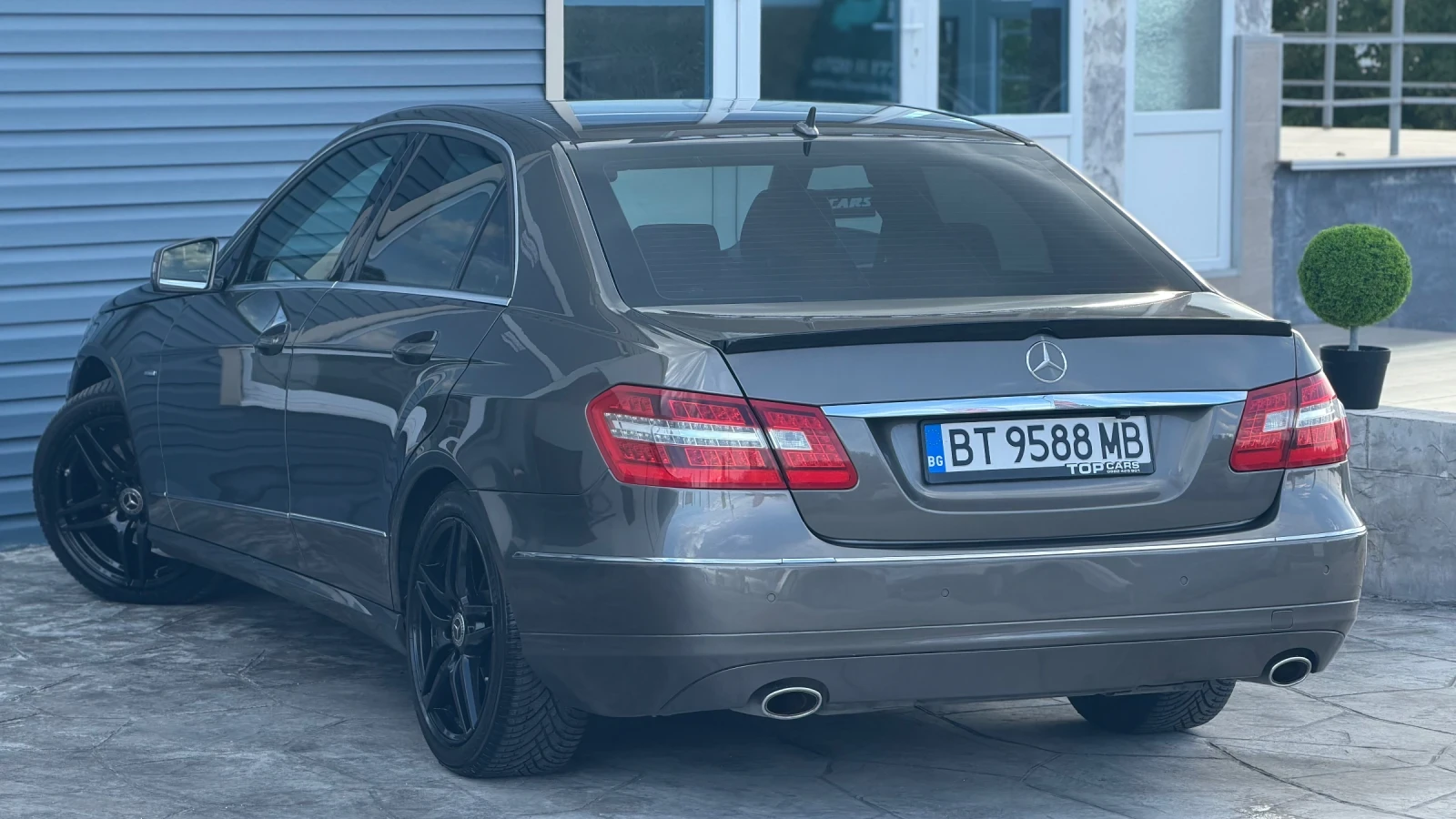 Mercedes-Benz E 350, снимка 4 - Автомобили и джипове - 56200402