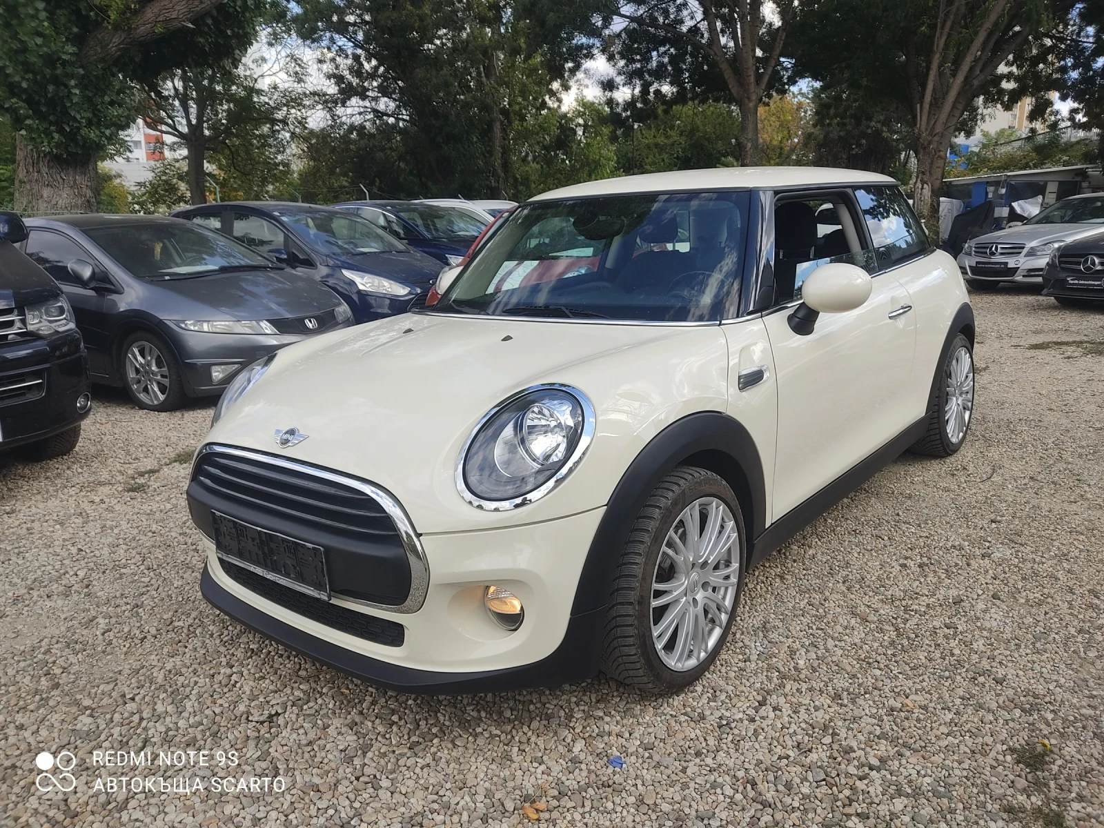Mini One Бензин, автоматик, 2016г., снимка 3 - Автомобили и джипове - 56216432