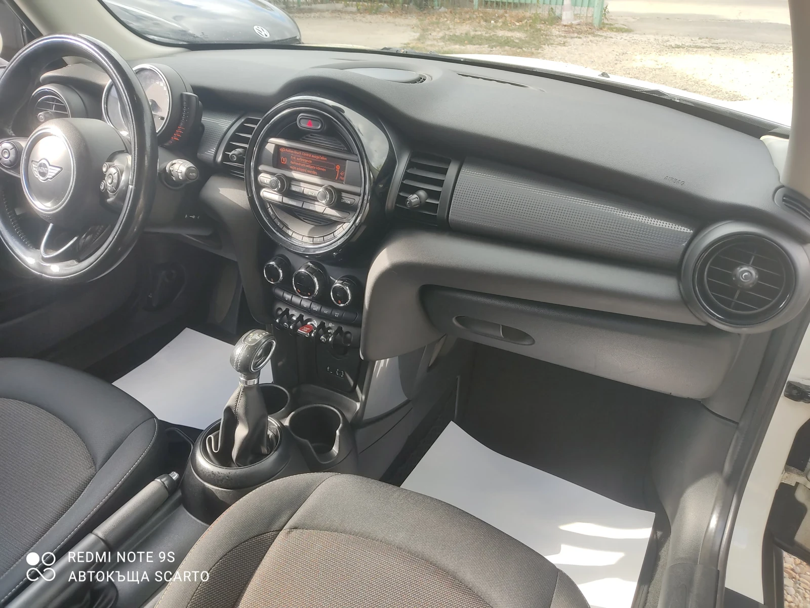Mini One Бензин, автоматик, 2016г., снимка 7 - Автомобили и джипове - 56216432