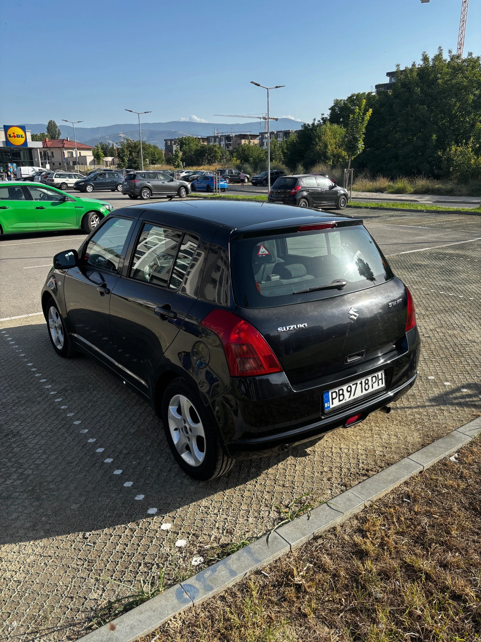 Suzuki Swift, снимка 7 - Автомобили и джипове - 56546184
