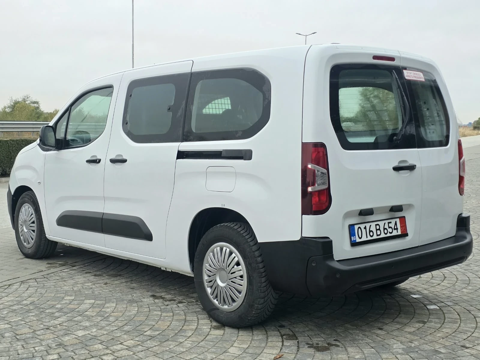 Citroen Berlingo XL, снимка 3 - Автомобили и джипове - 56691372