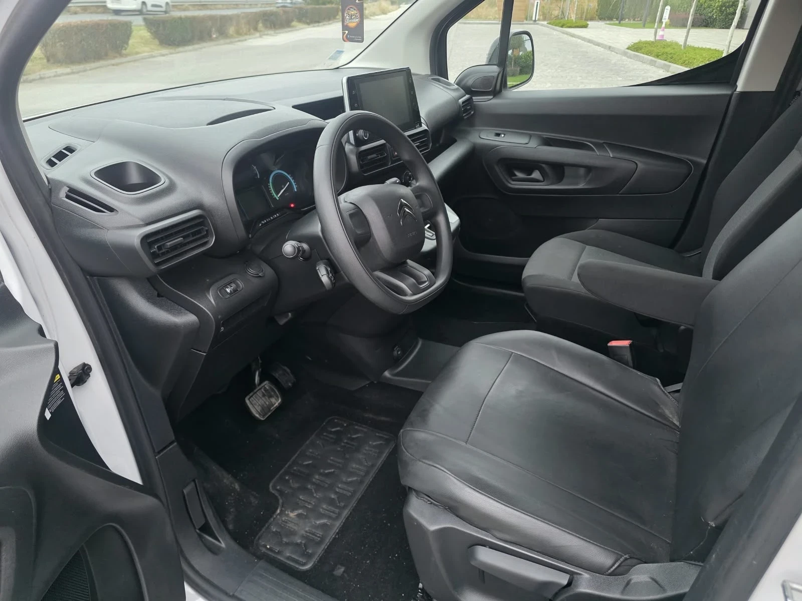 Citroen Berlingo XL, снимка 7 - Автомобили и джипове - 56691372