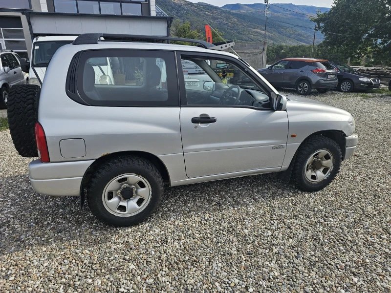 Suzuki Grand vitara 1.6 бензин, снимка 4 - Автомобили и джипове - 47286883