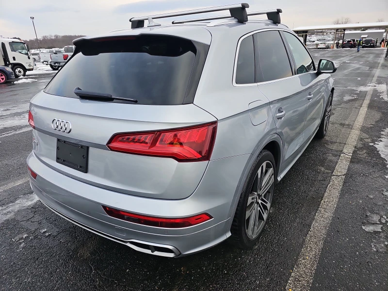 Audi SQ5 Premium Plus, снимка 3 - Автомобили и джипове - 48666425