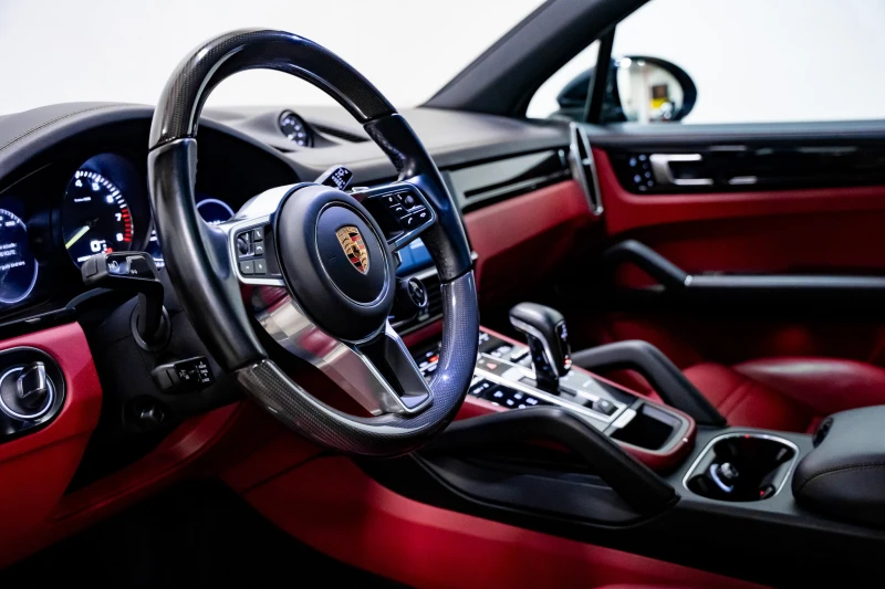 Porsche Cayenne E-HYBRID С РЕГИСТРАЦИЯ & АВТО КРЕДИТ, снимка 9 - Автомобили и джипове - 53524680